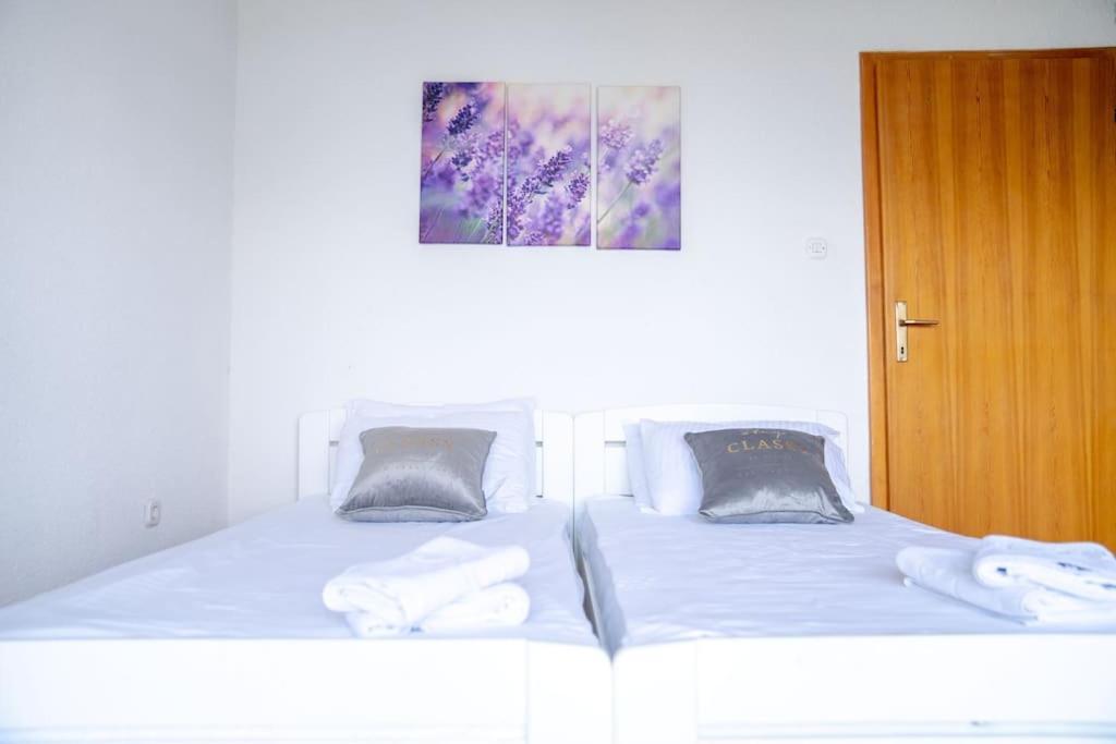 Casa Farmak - 4 Bedroom Lux Apartment With Infinity Pool & Lake View 오흐리드 외부 사진