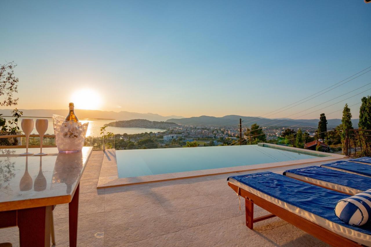 Casa Farmak - 4 Bedroom Lux Apartment With Infinity Pool & Lake View 오흐리드 외부 사진