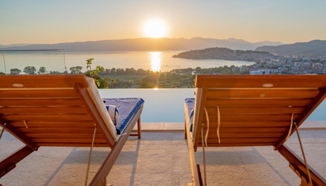 Casa Farmak - 4 Bedroom Lux Apartment With Infinity Pool & Lake View 오흐리드 외부 사진
